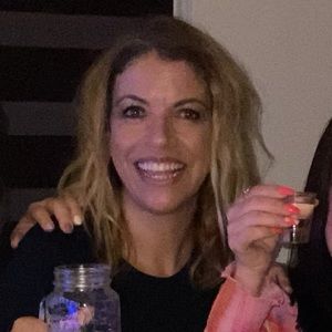 Meet your Posher, Gabriela